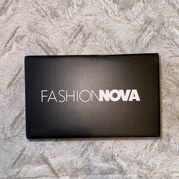 Pink Fashion Nova Heels - Picture 4 of 5